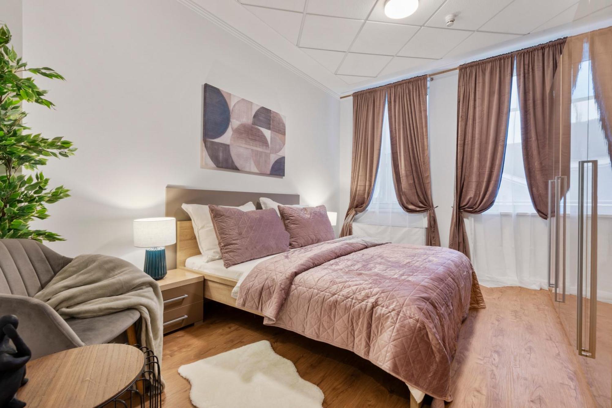布拉迪斯拉发Luxe Living At Old Town Center公寓 外观 照片