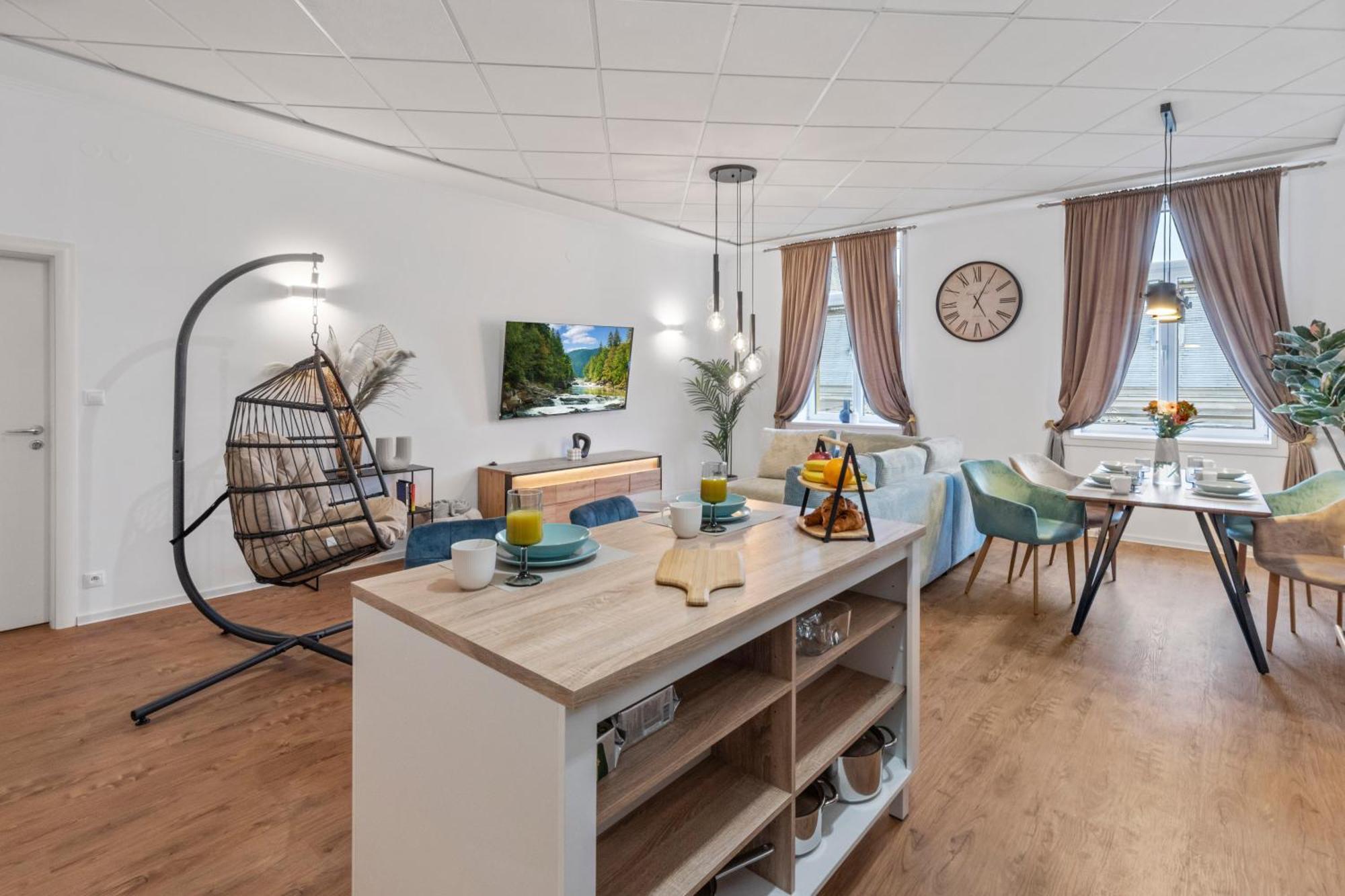 布拉迪斯拉发Luxe Living At Old Town Center公寓 外观 照片